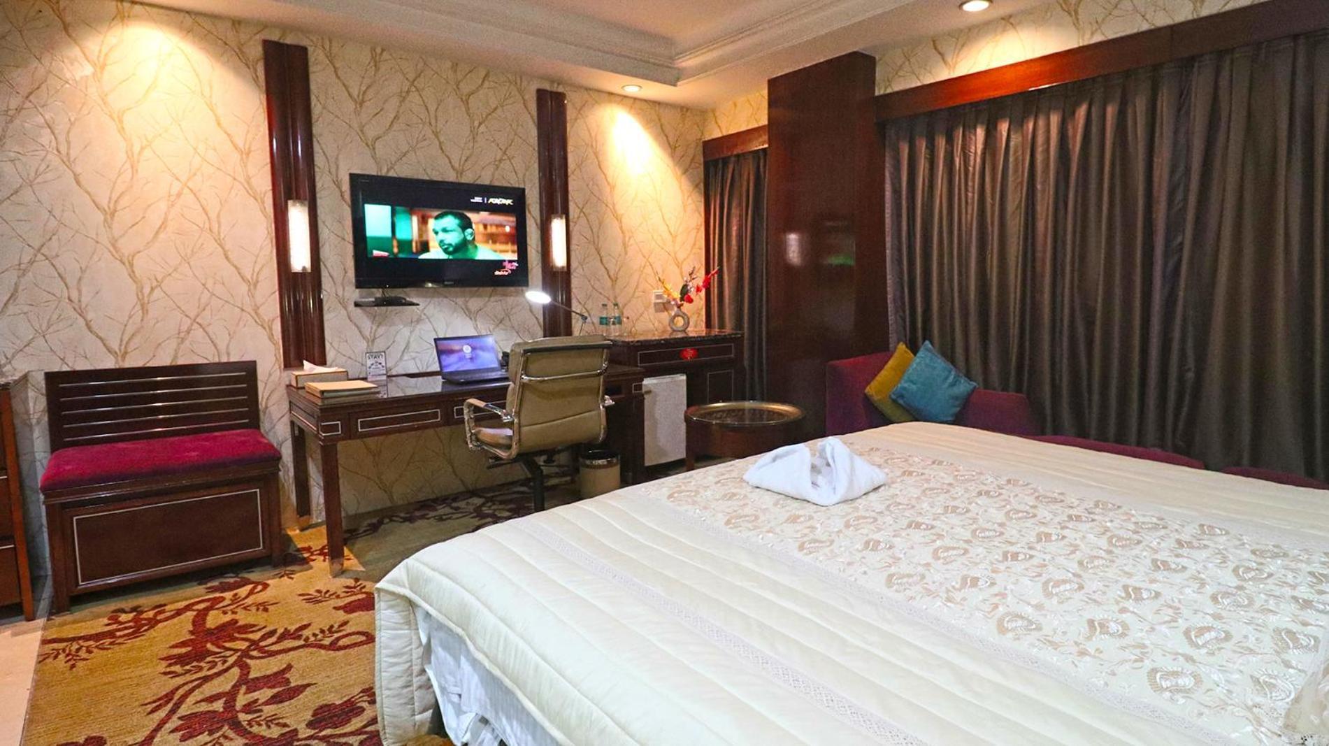 สกายซิตี้ โฮเต็ล Hotel คูร์เคาน์ ภายนอก รูปภาพ