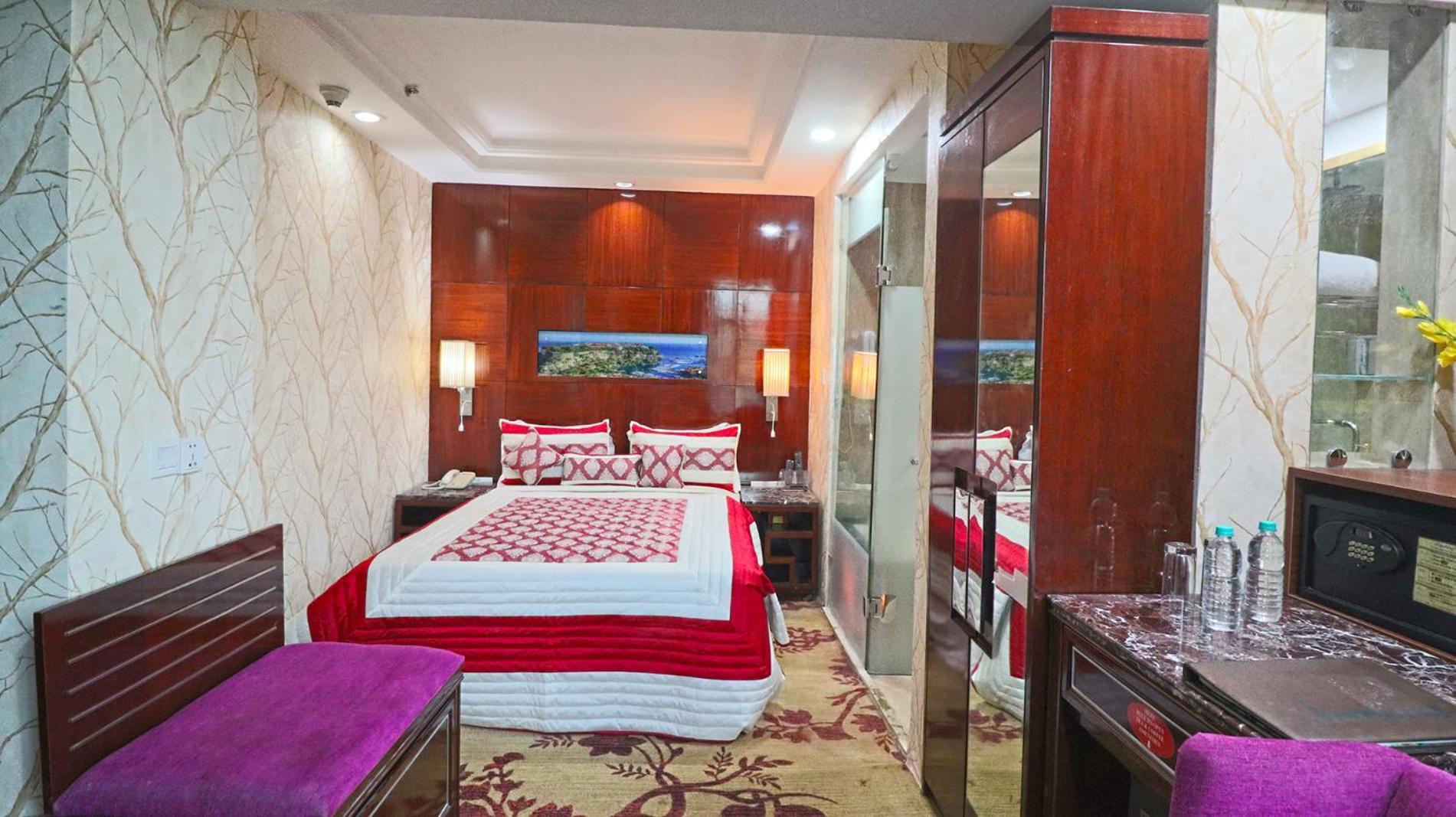 สกายซิตี้ โฮเต็ล Hotel คูร์เคาน์ ภายนอก รูปภาพ