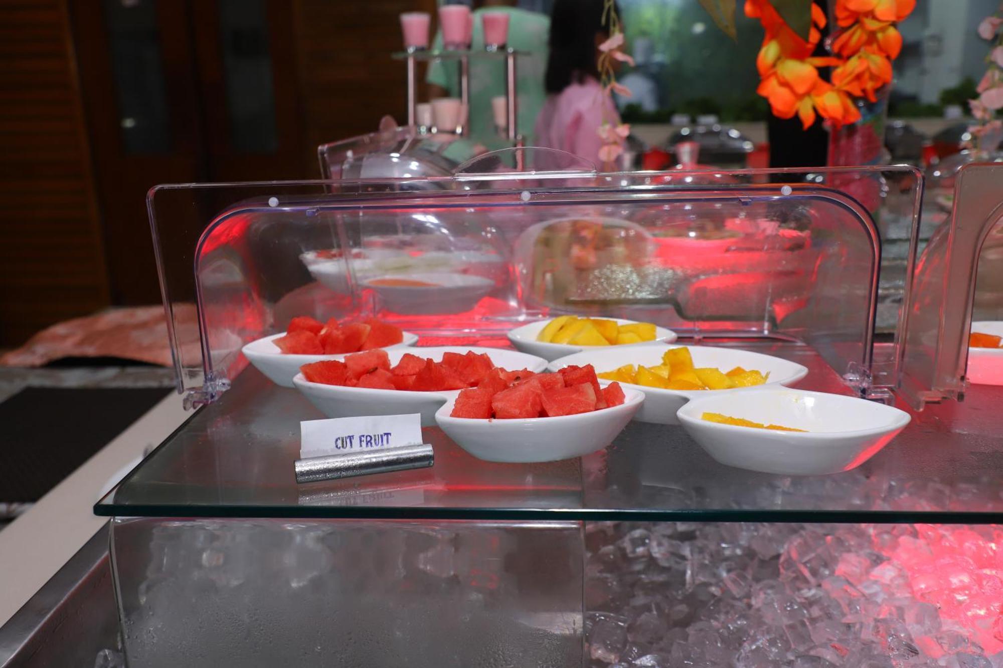 สกายซิตี้ โฮเต็ล Hotel คูร์เคาน์ ภายนอก รูปภาพ